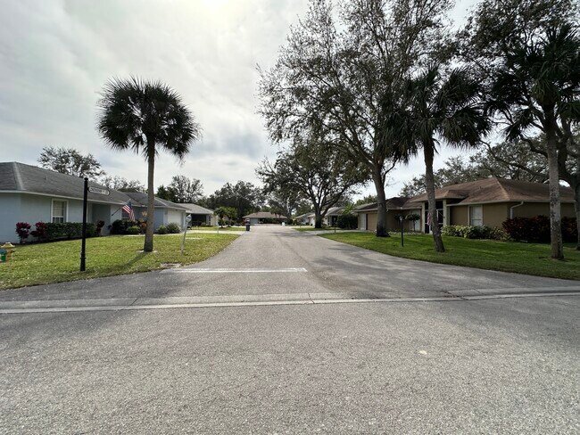 Foto del edificio - 12243 Londonderry Ln