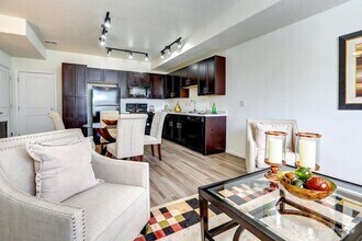 Building Photo - 10542 Belle Creek Blvd