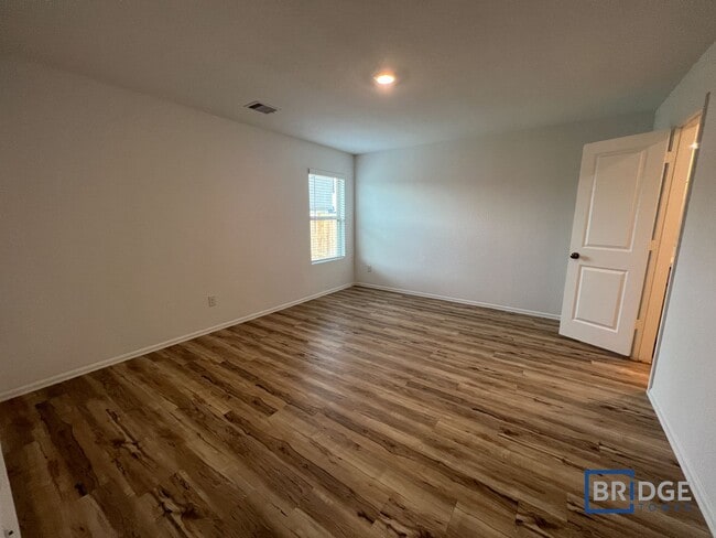 Building Photo - 3315 Aster Mdw Wy