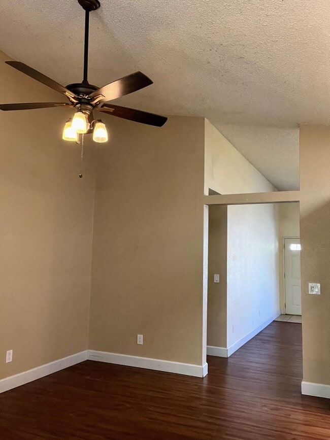 Building Photo - beautiful 4 bedroom home in Carson City