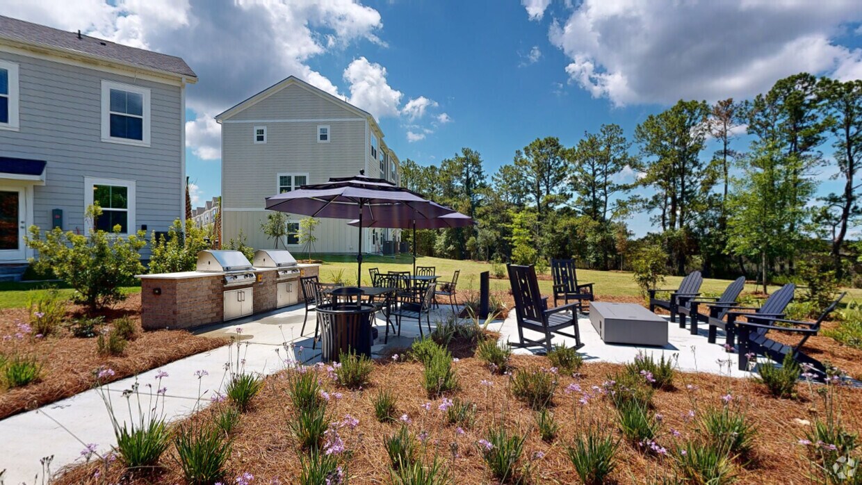 Photo - Reve on the Creek Townhomes