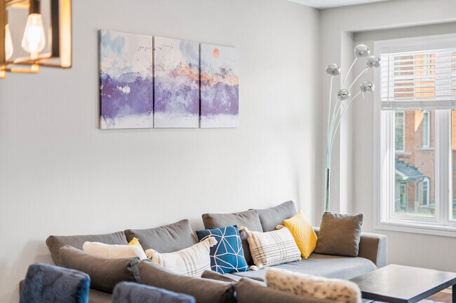 Building Photo - 4 Magdalene Cres