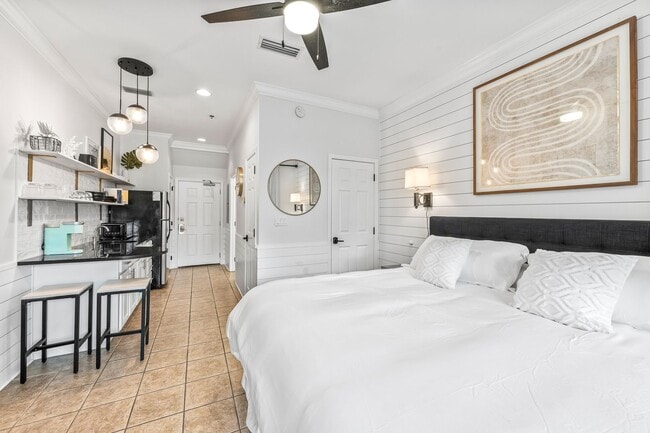 Building Photo - Available now.  Cute Furnished Studio Condo in Seacrest Beach