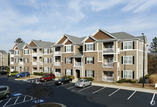 The Astoria - Astoria Apartments