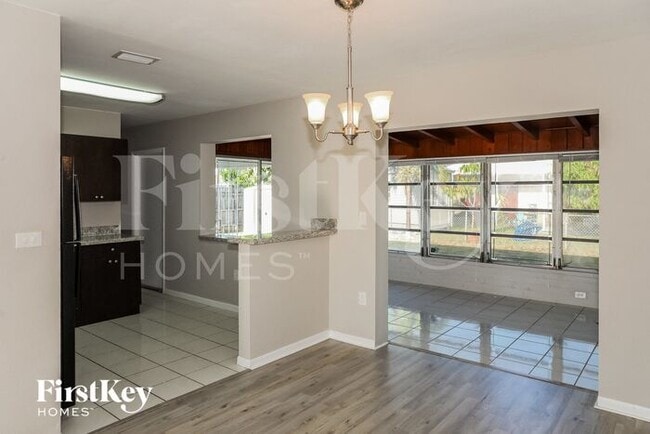 Building Photo - 16310 SW 100th Ct