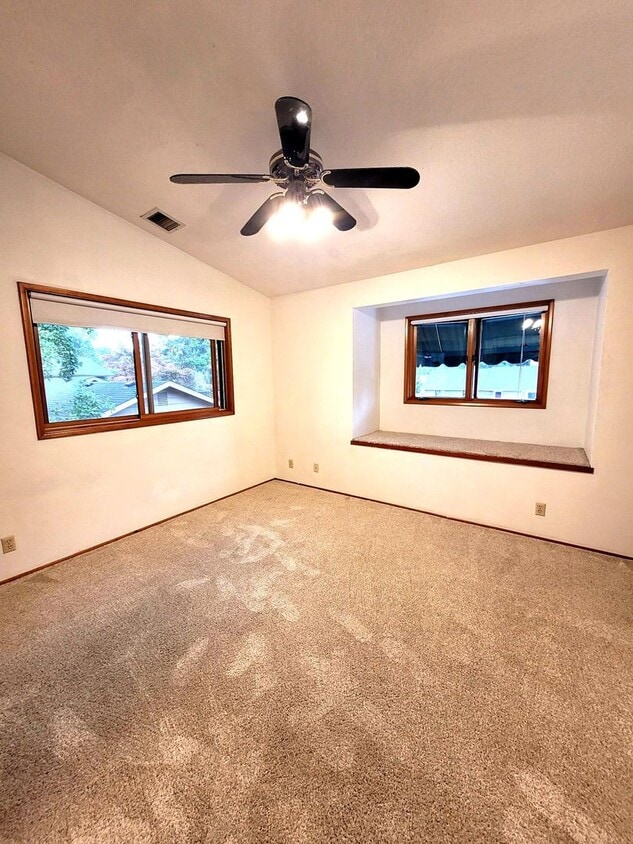 Photo - 1124 Woodside Dr.-A