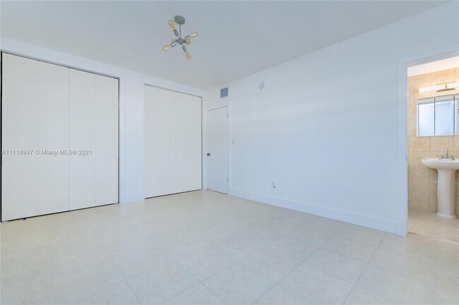 Building Photo - 840 82nd St