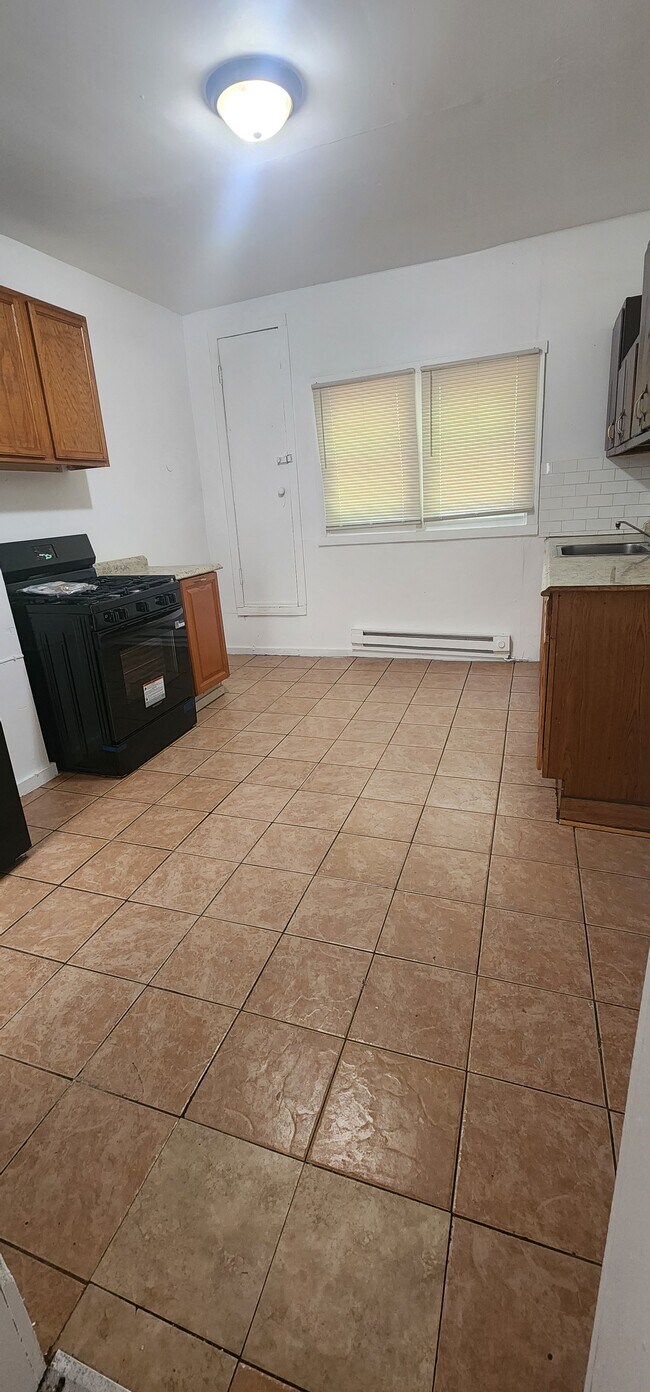Foto del edificio - 341 1st St