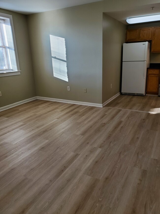 Living Room - Astor Court Apartments