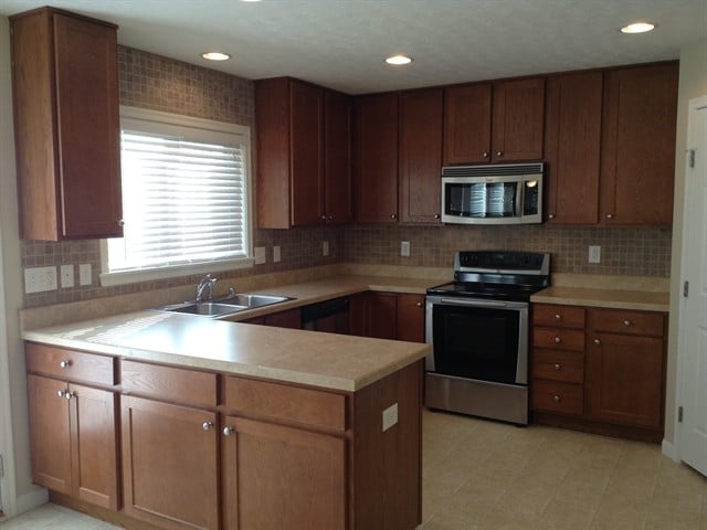 Building Photo - 2305 Treetop Ln