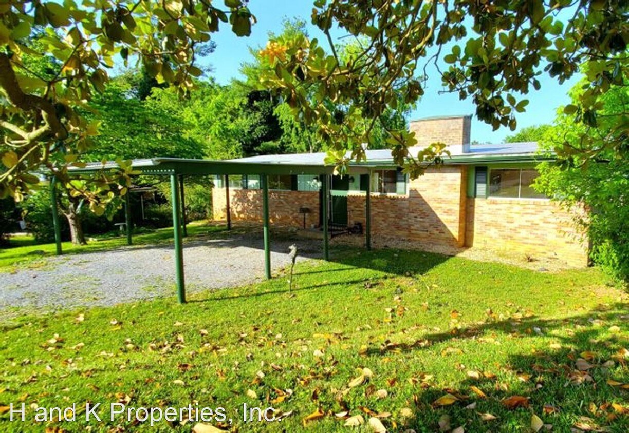 2 br, 1 bath House 115 Wallace Street House Rental in Lexington, VA