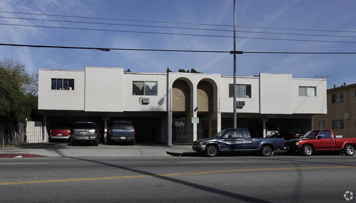 Foto del edificio - Vanowen Apartments Iii