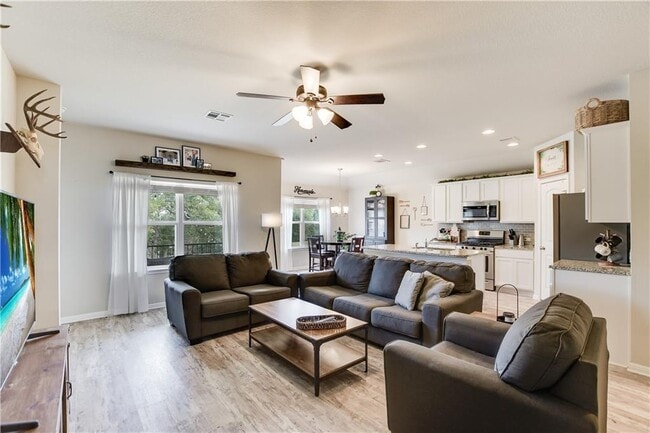 Building Photo - 408 Red Matador Ln