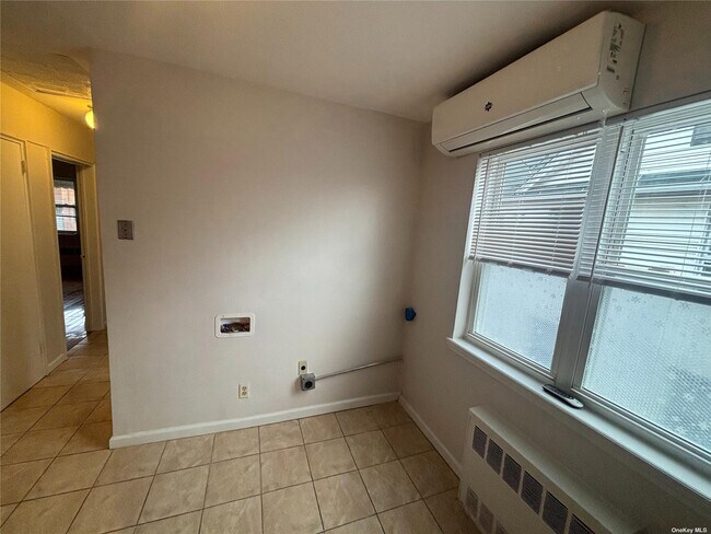 Foto del edificio - 200-23 45th Ave