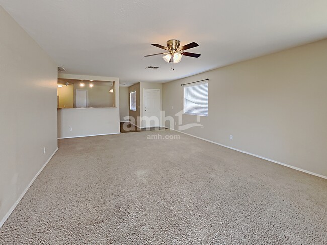 Building Photo - 7504 S Sunrise Way