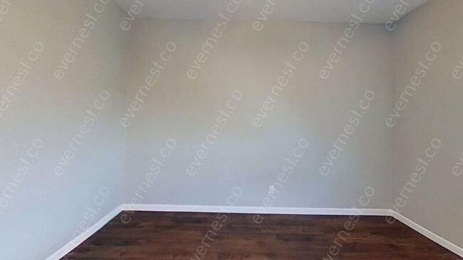 Building Photo - 107 Parkmoor Ct