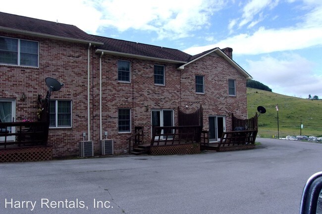 Building Photo - 150 Crab Orchard Road