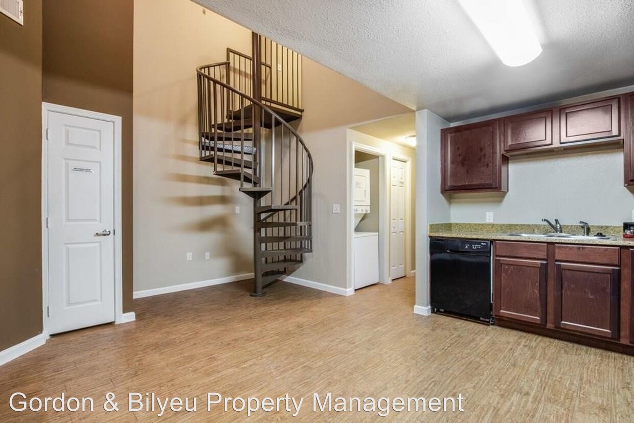 Foto principal - 908 W 21st St
