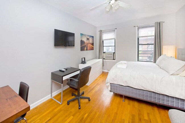 Foto del edificio - 337 E 81st St