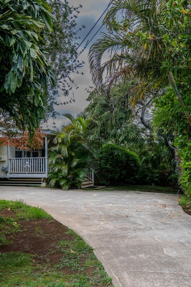 Building Photo - 960 Paipala Pl