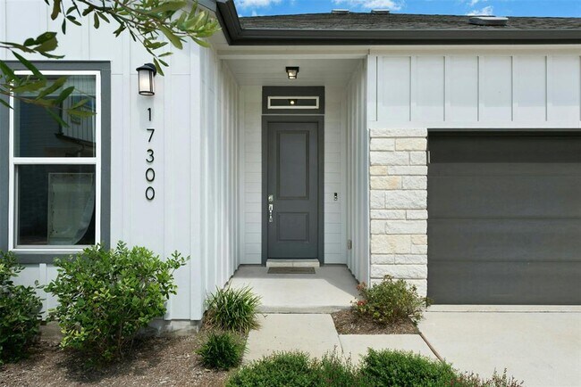 Building Photo - 17300 Monastrell Ln