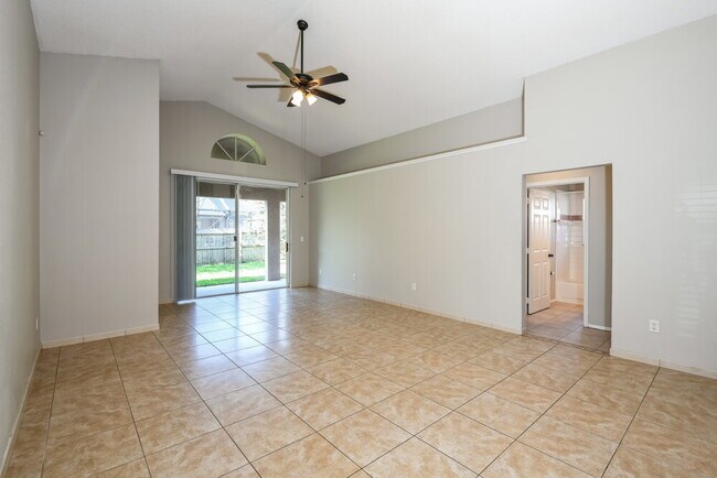 Building Photo - 13038 Quail Ct