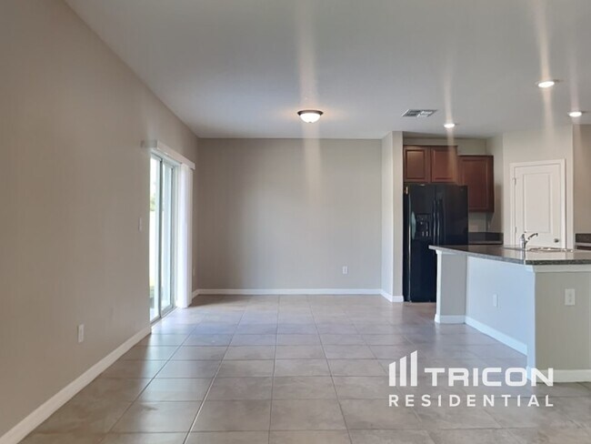 Building Photo - 17050 Yellow Pine Street Wimauma FL