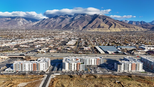 Property Photo - Skyline Peaks