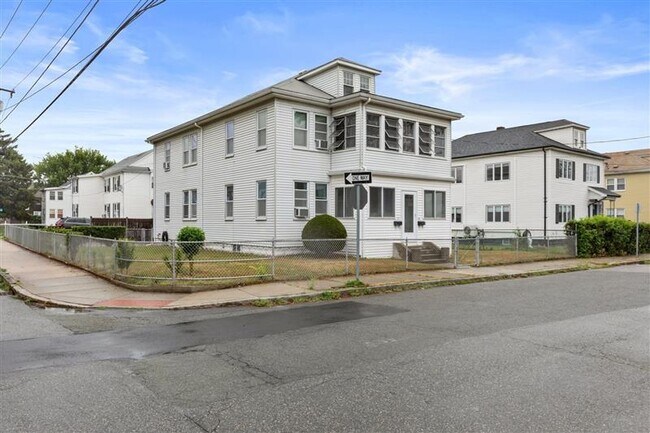 Building Photo - 64 Billings Ave