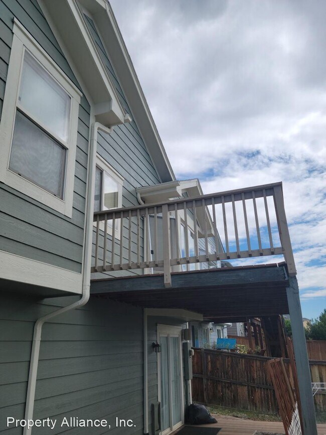 Foto del edificio - 3 br, 2 bath House - 15812 E. 107th Avenue
