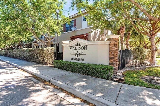 Foto del edificio - 1071 NW 33rd Manor