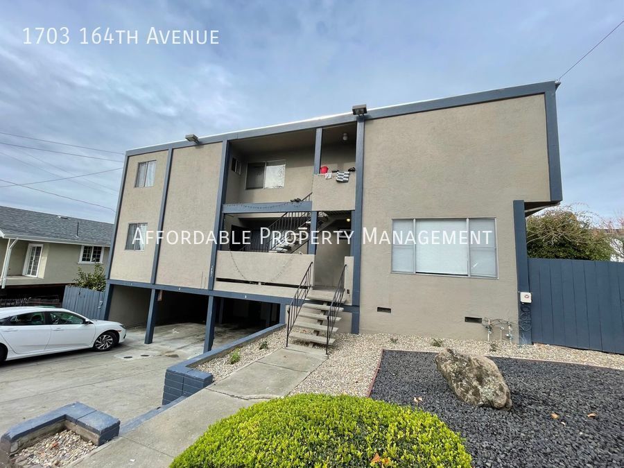 Foto principal - 1703 164th Ave