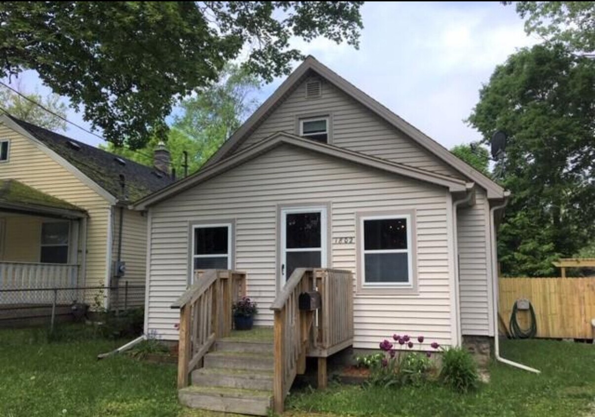 Foto principal - 1802 Ada St