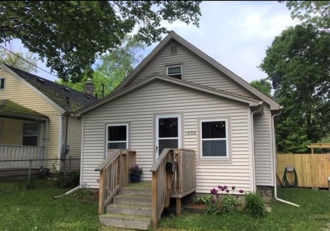 Photo - 1802 Ada St House
