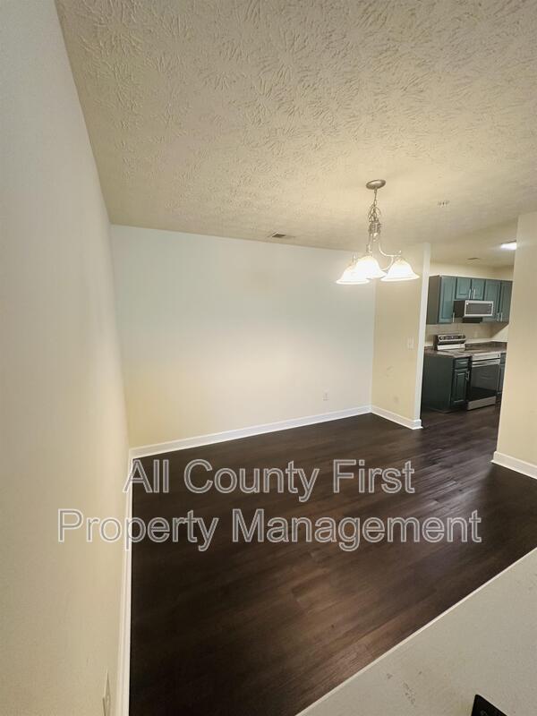 Building Photo - 5303 Fairington Club Dr