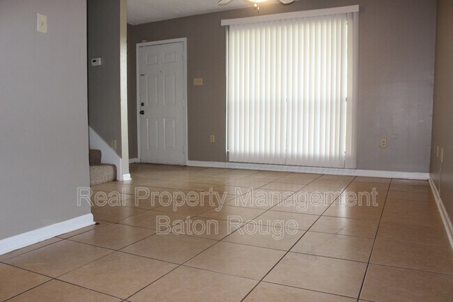 Building Photo - 8052 Bayou Fountain Ave