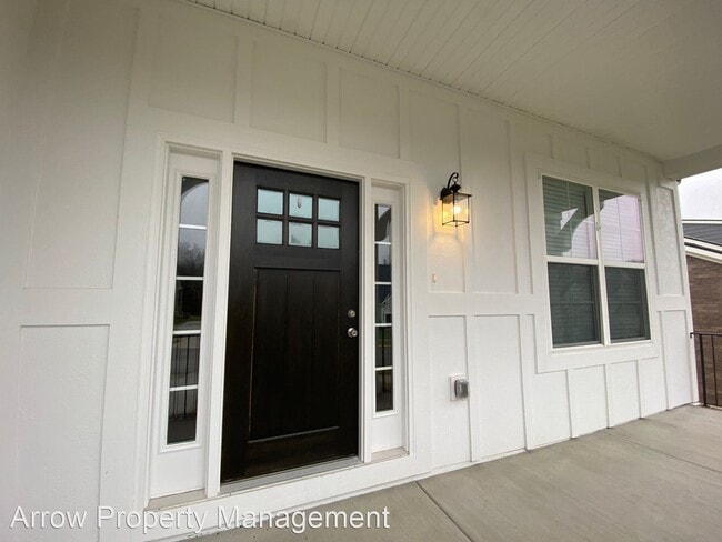 Building Photo - 4 br, 3.5 bath House - 1088 River Oaks Blvd
