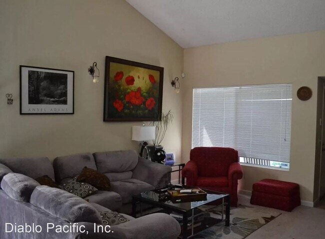 Foto del edificio - 4 br, 3 bath House - 125 Laredo Court