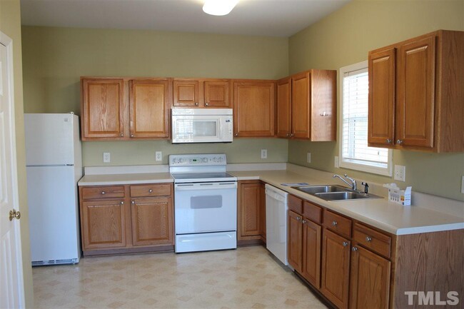 Building Photo - 2512 Ferndown Ct