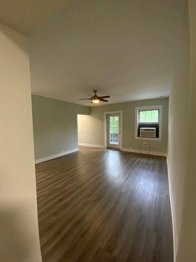 730 Judson Ave Unit 05, Highland Park, IL 60035 Apartments in