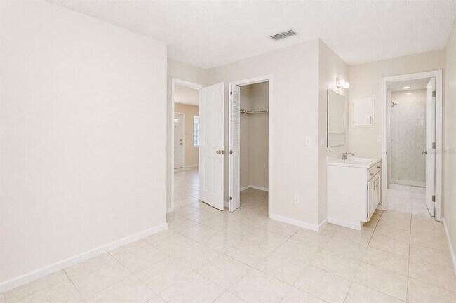 Foto del edificio - 3141 Huron Ave