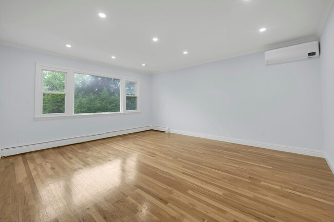 Foto del edificio - 192 Midland Ave