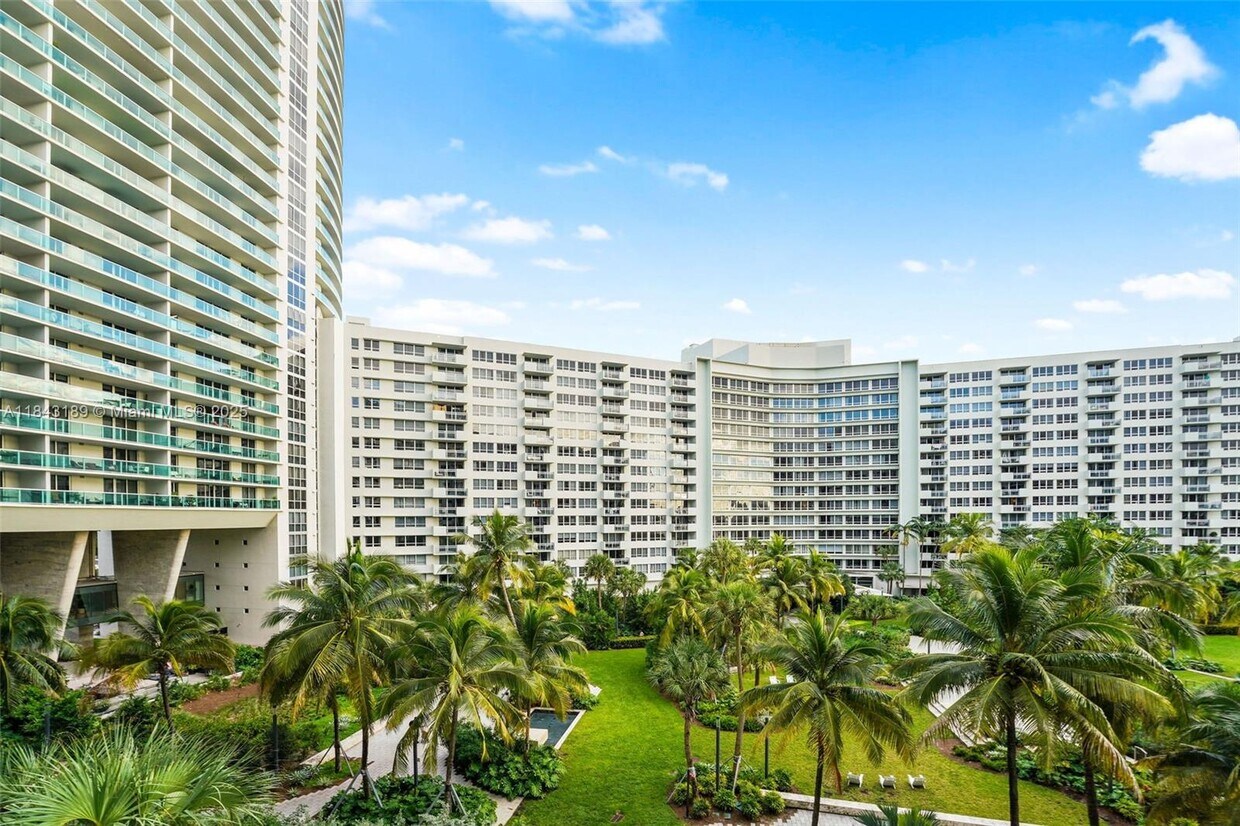 Foto principal - 1500 Bay Rd
