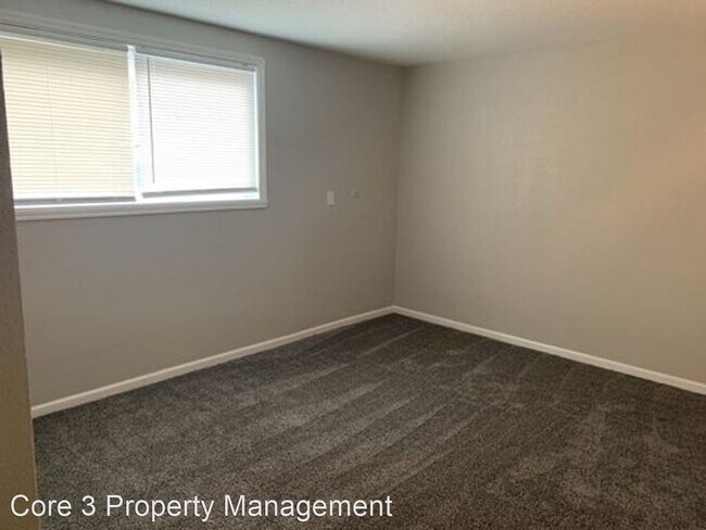 Building Photo - 2305 Cherry Hills Dr