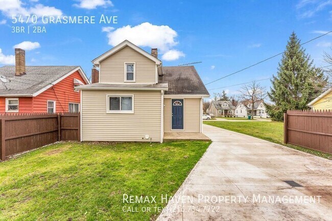 Building Photo - 5470 Grasmere Ave,  Maple Heights- Spaciou...