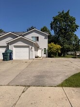 Building Photo - 3961 W Laurel Ave