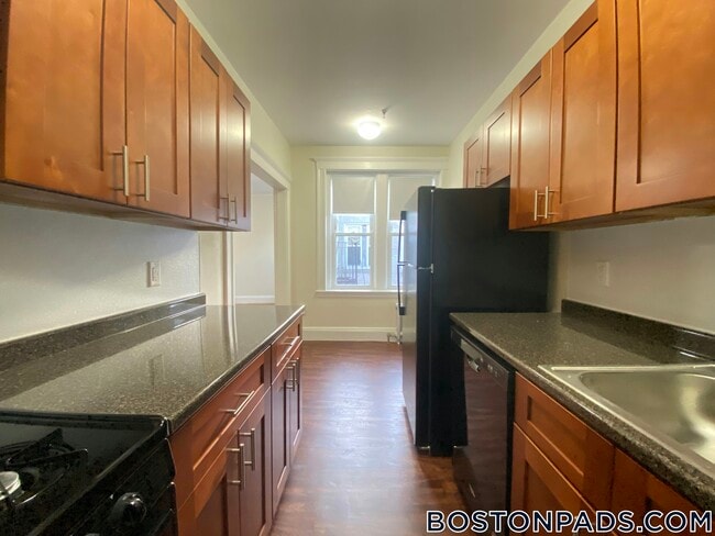 Building Photo - 1167 Boylston St