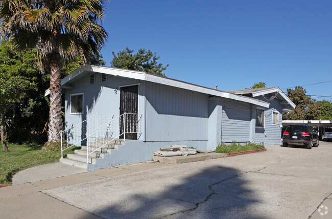 Building Photo - 225-227 4th Ave