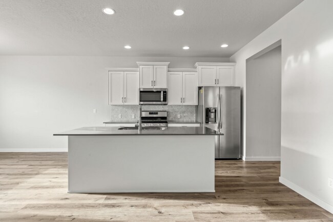 Building Photo - 2207 E Danzee Dr