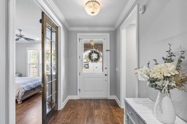 Foto del edificio - Luxury 4BR/3.5BA Home with Private Heated ...